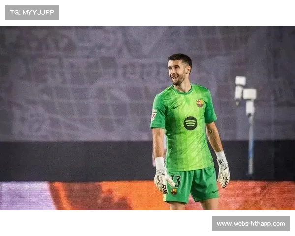 巴萨门将霍安-加西亚三连扑，关键时刻化解贝蒂斯反扑